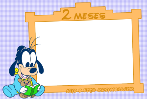 Moldura Álbum do Bebê - Mickey 2 Meses Pateta bebê lendo, texto '2 MESES', moldura madeira, fundo xadrez lilás.
