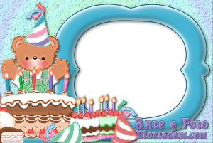 Moldura Comemorativa - Aniversário Ursinho Ursinho segurando bolo, moldura retangular e fundo bege.