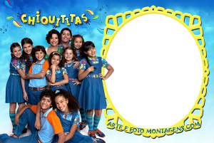 Moldura Personagens - Chiquititas Elenco Chiquititas, logo programa, moldura amarela formato sol, fundo azul nuvens.