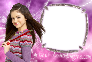Moldura Personagens - Feiticeiros De Waverly Place Alex Russo (Selena Gomez) Feiticeiros Waverly Place, varinha, moldura roxa textura energia, fundo roxo raios.