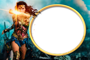 Moldura Personagens - Liga Da Justica Mulher Maravilha Wonderwoman Mulher Maravilha Gal Gadot, pose batalha, moldura circular branca borda dourada, fundo batalha.