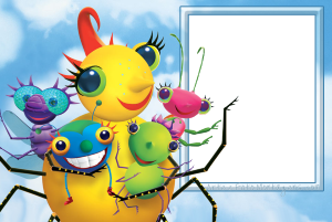 Moldura Personagens - Miss Spider Aranha Miss Spider, filhotes coloridos, moldura retangular vertical branca borda azul, fundo céu nuvens.