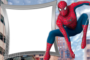 Moldura Personagens - Vingadores Homen Aranha Spiderman Homem-Aranha filme, traje simbionte, moldura cinza formato escudo, fundo cidade chuvosa.